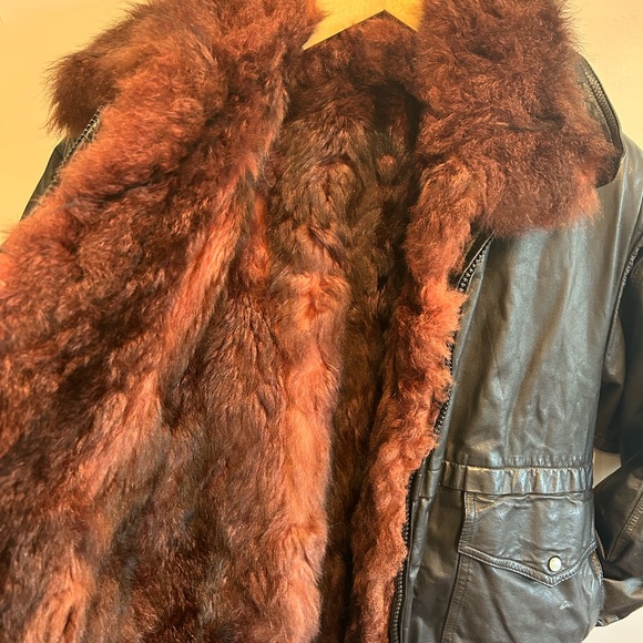 Vintage leather jacket with removable faux fur vest liner - Picture 3 of 4
